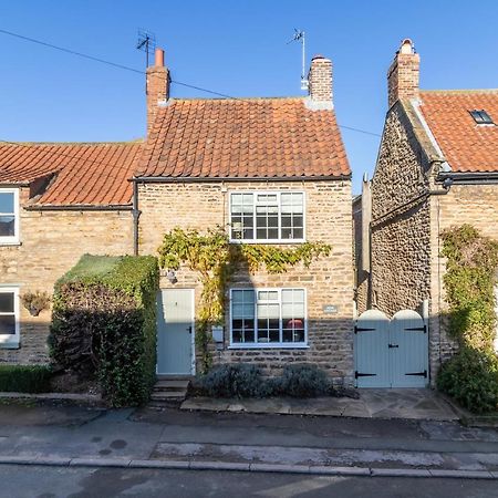 Dene Cottage, Welburn Exterior photo